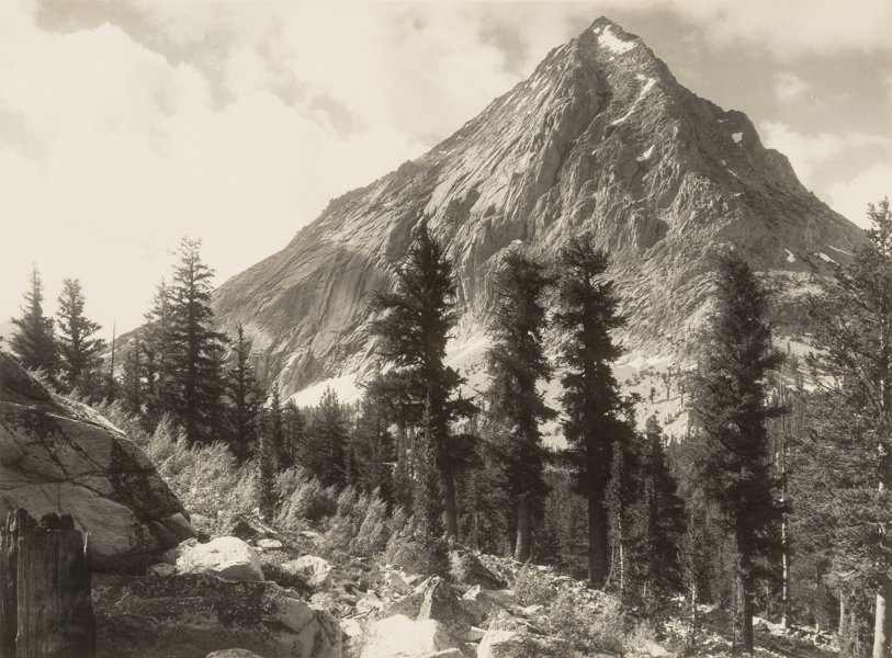 East Vidette, Southern Sierra, één van de werken van Ansel Adams die onder de hamer gaat.